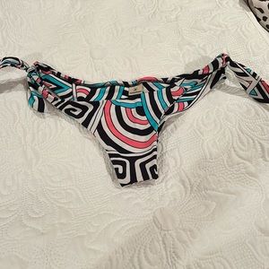 Masquenada Size small bikini bottom